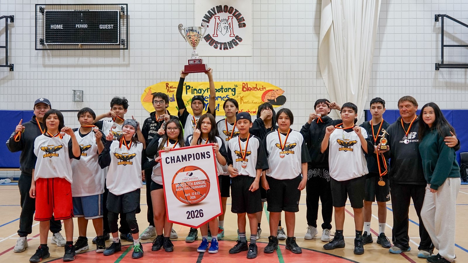 Relive some exciting moments from the year's gripping Basketball tournament, held in Pinaymootang First Nation. 