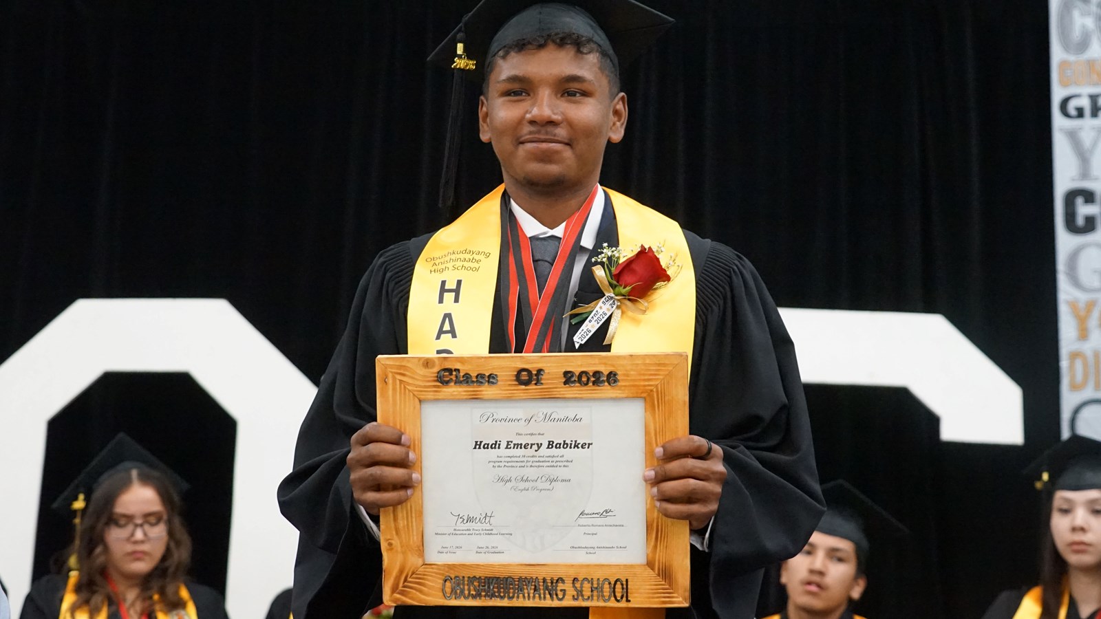 Video Highlight of Lake St Martin/Obushkudayang School graduate and valedictorian Hadi Babiker.